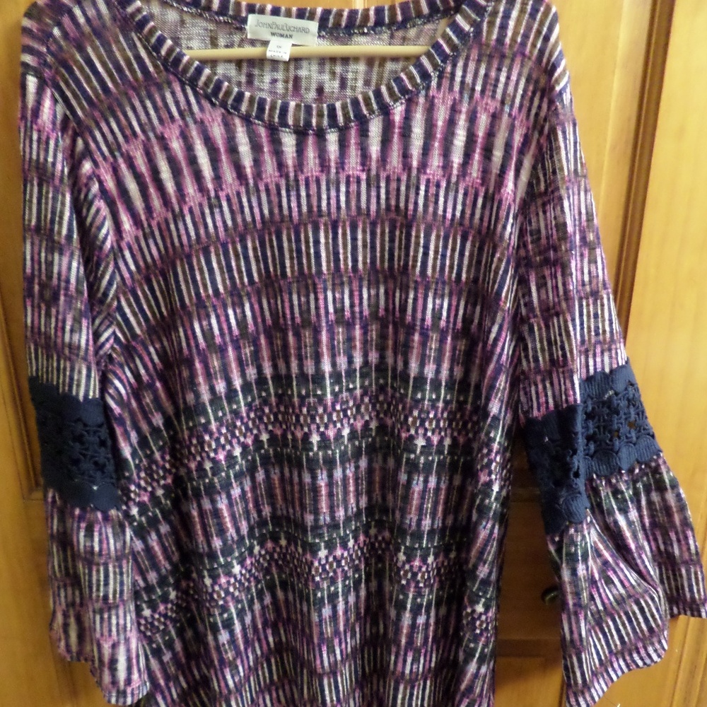 Womens Lightweight Trendy Sweater- Size 1X